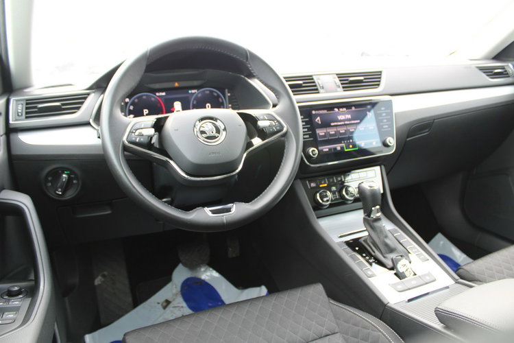 Skoda Superb Ambition DSG Nawigacja netto 73 089 PLN Gwarancja Virtual zdjęcie 15