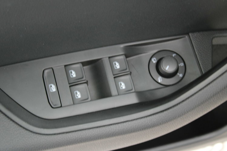 Skoda Superb Ambition DSG Nawigacja netto 73 089 PLN Gwarancja Virtual zdjęcie 17