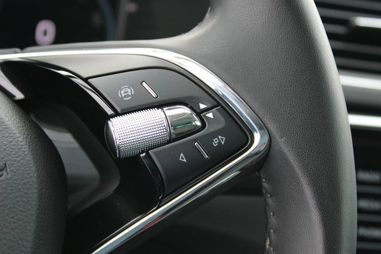 Skoda Superb Ambition DSG Nawigacja netto 73 089 PLN Gwarancja Virtual zdjęcie 22