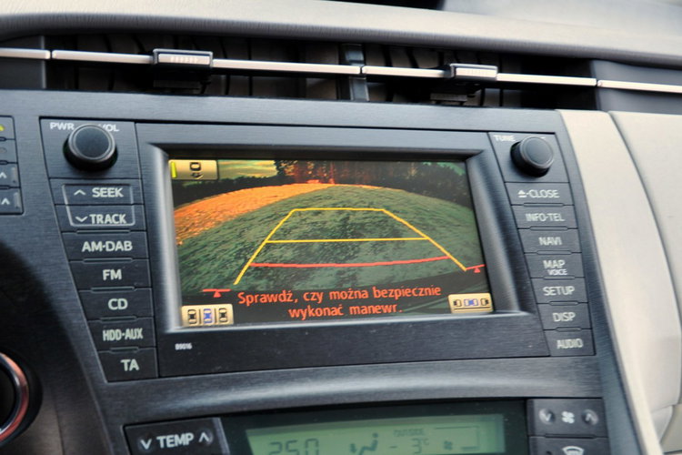 Toyota Prius 1.8i(136KM) Hybrid 127tyś.km Xenon Navi Kamera Skóry Head Up Alu17" zdjęcie 32