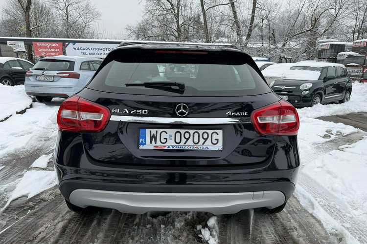 Mercedes GLA 250 4Matic, Klimatyzacja, Nawigacja, 2 kpl. opon, Podgrz. fotele, Skóra zdjęcie 10