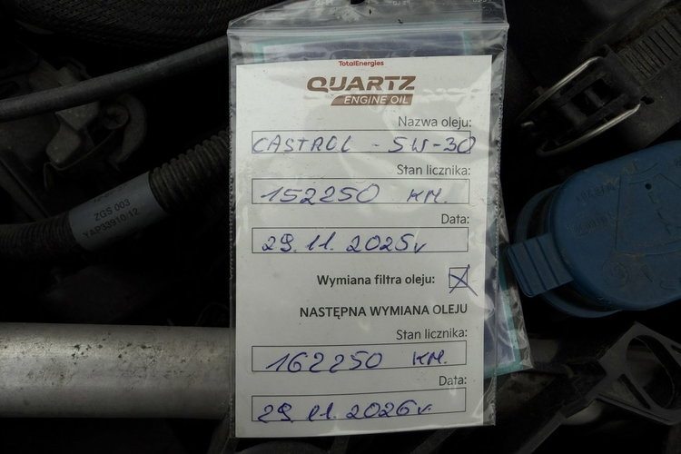 Mercedes GLA 250 4Matic, Klimatyzacja, Nawigacja, 2 kpl. opon, Podgrz. fotele, Skóra zdjęcie 32