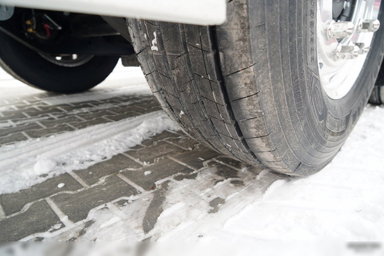 WILETON WIELTON / PRZYCZEPA BURTOWA / DO BUDOWLANKI / NOWA / DOSTĘPNA OD RĘKI / WAGA: 3800 KG / ALUFELGI  zdjęcie 16