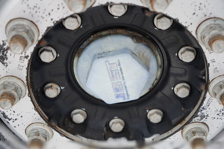 BENALU WYWROTKA / 27 m3 / ALUMINIOWA / OŚ PODNOSZONA / WAGA: 5 100 KG / ELEKTRYCZNA PLANDEKA zdjęcie 19