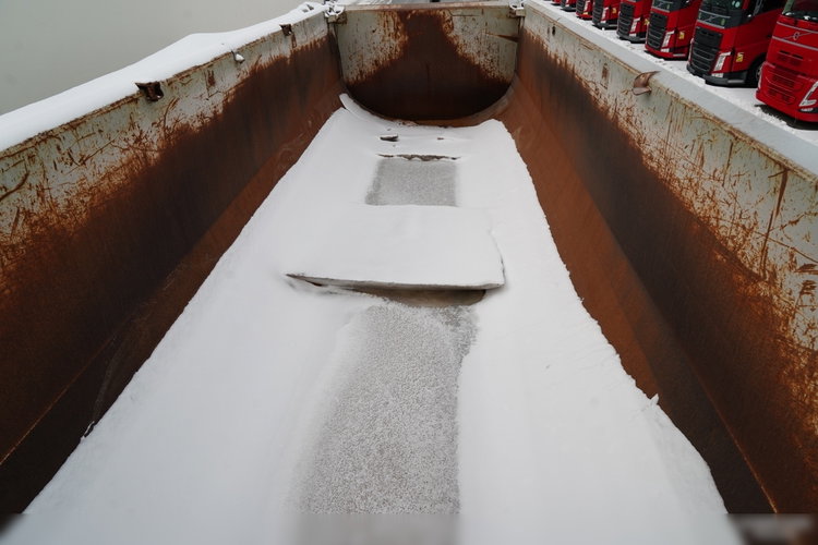 ZASŁAW / WYWROTKA  25 m3 / STALOWA / RYNNA / OŚ PODNOSZONA zdjęcie 14