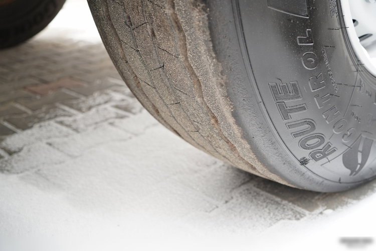 ZASŁAW / WYWROTKA  25 m3 / STALOWA / RYNNA / OŚ PODNOSZONA zdjęcie 18