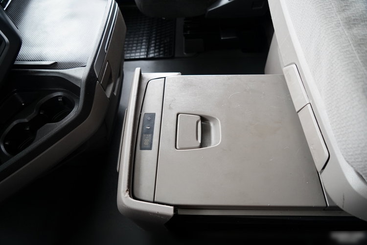 Scania S 450 / RETARDER / KLIMA POSTOJOWA / ALUFELGI / OPONY 100% zdjęcie 27