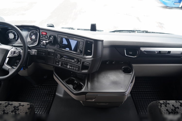 Scania S 450 / RETARDER / KLIMA POSTOJOWA / ALUFELGI / OPONY 100% zdjęcie 32