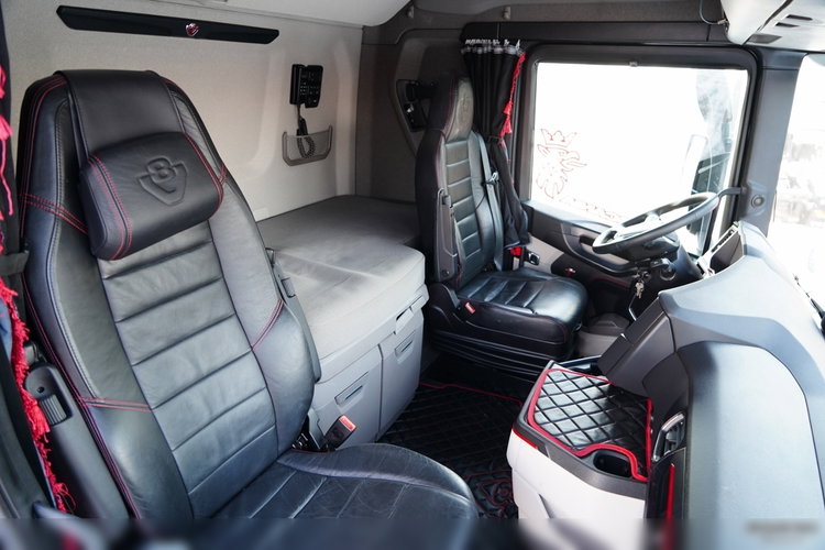 Scania S 530 / V8 / RETARDER   / BOGATE WYPOSAŻENIE /  zdjęcie 35