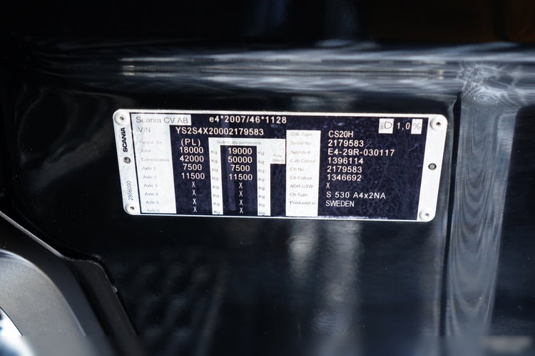 Scania S 530 / V8 / RETARDER   / BOGATE WYPOSAŻENIE /  zdjęcie 37