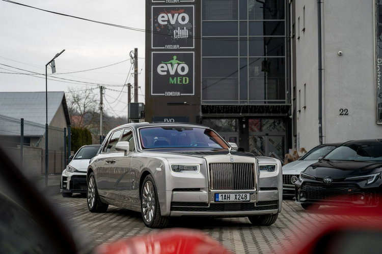 Phantom 6.7 V12 TwinTurbo 571KM / BeSpoke / Ikona / Jedyny w PL / Bezwypadkowy zdjęcie 19