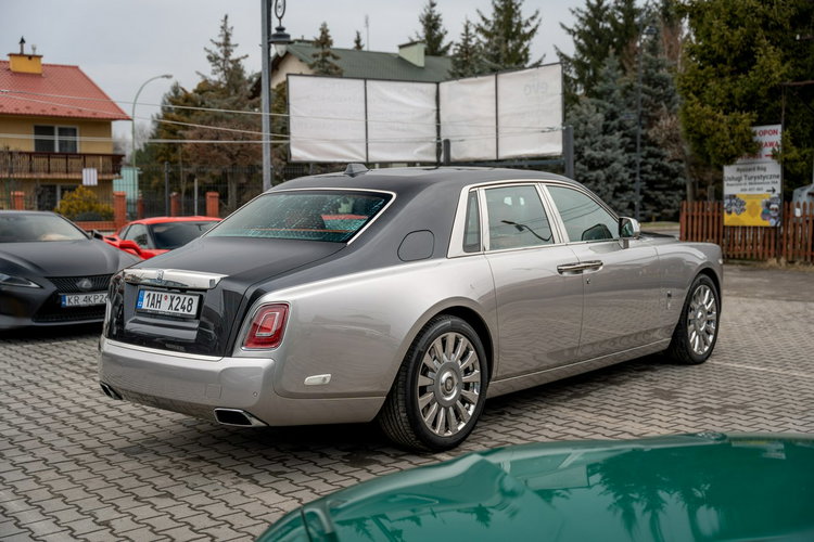 Phantom 6.7 V12 TwinTurbo 571KM / BeSpoke / Ikona / Jedyny w PL / Bezwypadkowy zdjęcie 22