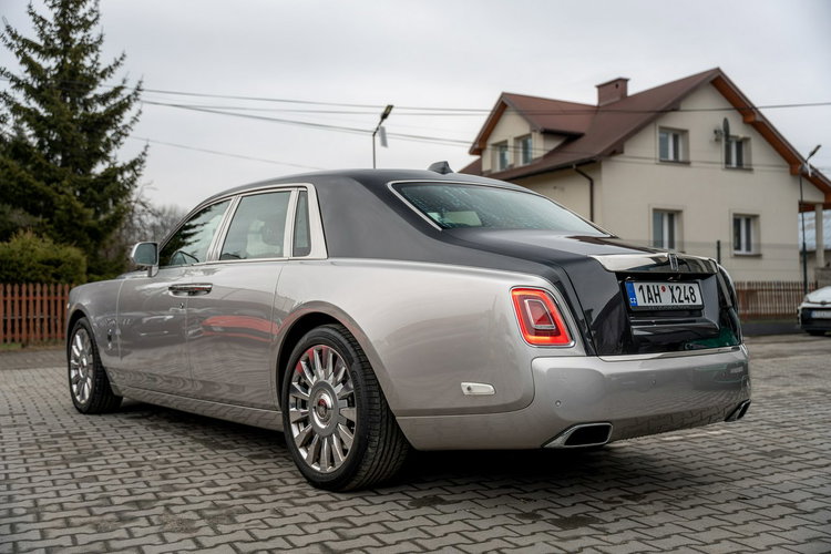 Phantom 6.7 V12 TwinTurbo 571KM / BeSpoke / Ikona / Jedyny w PL / Bezwypadkowy zdjęcie 26