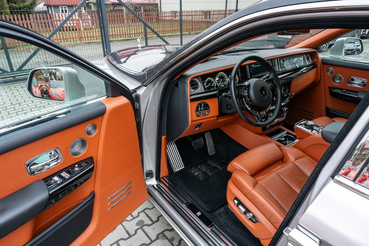 Phantom 6.7 V12 TwinTurbo 571KM / BeSpoke / Ikona / Jedyny w PL / Bezwypadkowy zdjęcie 38