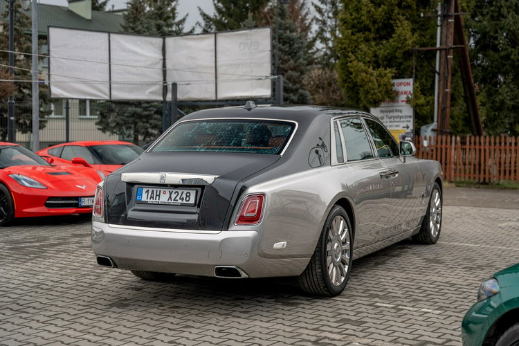 Phantom 6.7 V12 TwinTurbo 571KM / BeSpoke / Ikona / Jedyny w PL / Bezwypadkowy zdjęcie 4
