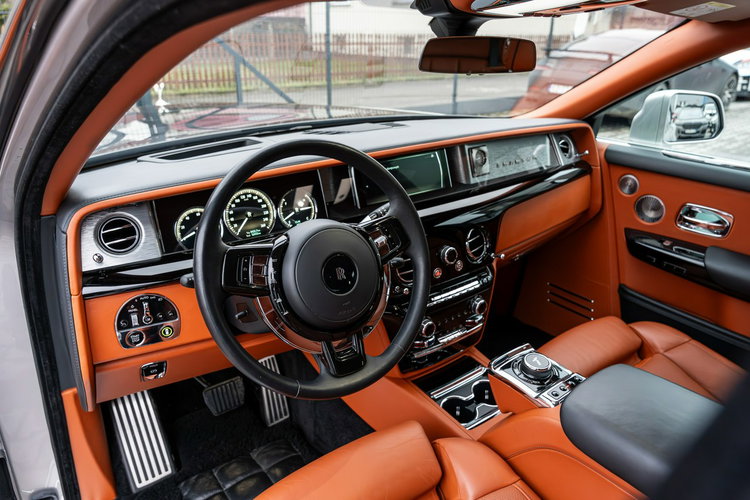 Phantom 6.7 V12 TwinTurbo 571KM / BeSpoke / Ikona / Jedyny w PL / Bezwypadkowy zdjęcie 41