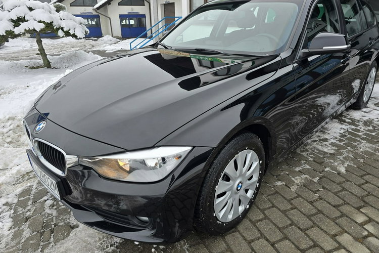 BMW 318 Bezwypadkowy zdjęcie 3