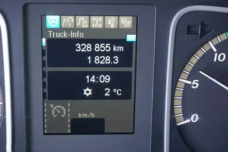 Mercedes ATEGO / 1621 / EURO 6 / IZOTERMA / ŁAD. 9800 KG zdjęcie 12