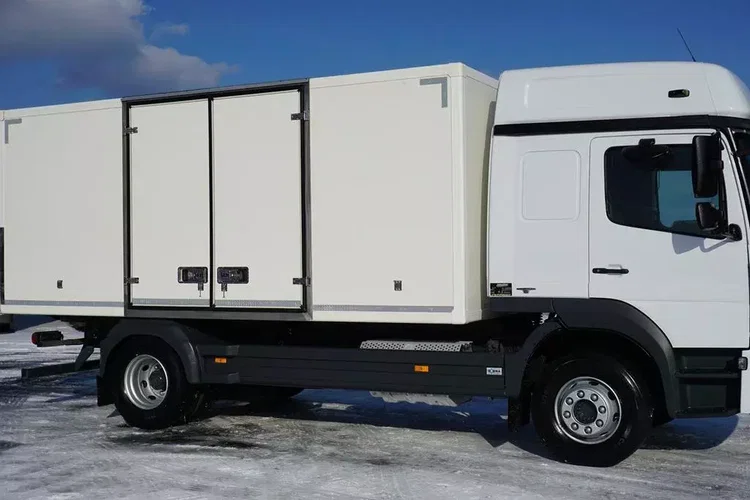 Mercedes ATEGO / 1621 / EURO 6 / IZOTERMA / ŁAD. 9800 KG zdjęcie 16