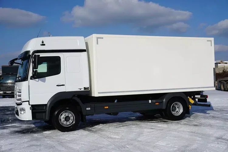 Mercedes ATEGO / 1621 / EURO 6 / IZOTERMA / ŁAD. 9800 KG zdjęcie 3