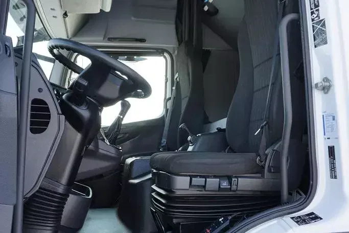 Mercedes ATEGO / 1621 / EURO 6 / IZOTERMA / ŁAD. 9800 KG zdjęcie 7