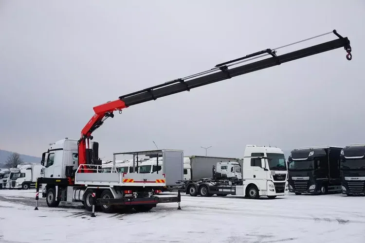 Mercedes / AROCS / 2651 / 6 X 4 / FASSI F 455 / WYS. 14.6 M / PILOT zdjęcie 28