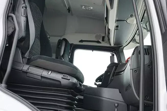 Mercedes AROCS / 2651 / 6 X 4 / FASSI F 455 / WYS. 14.6 M / PILOT zdjęcie 10