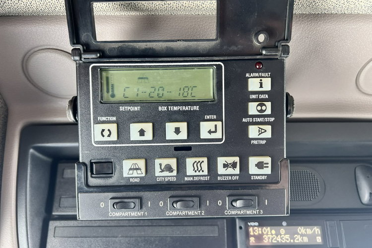 DAF LF 310 Chłodnia Multitemperatura Sprowadzony EURO 6 Przebieg Udokumentowany , Klimatyzacja , Sypialka, Blokada Mostu , Winda zdjęcie 15