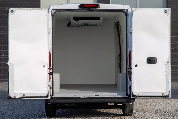 Fiat Ducato 2.3 CHŁODNIA 0 C Maxi L4H2 Professional zdjęcie 23