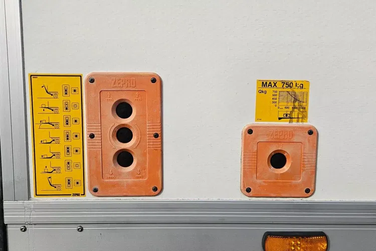 Renault Master Kontener 8 ePAL 52999zł NETTO 2.3 dCi/170KM zdjęcie 16