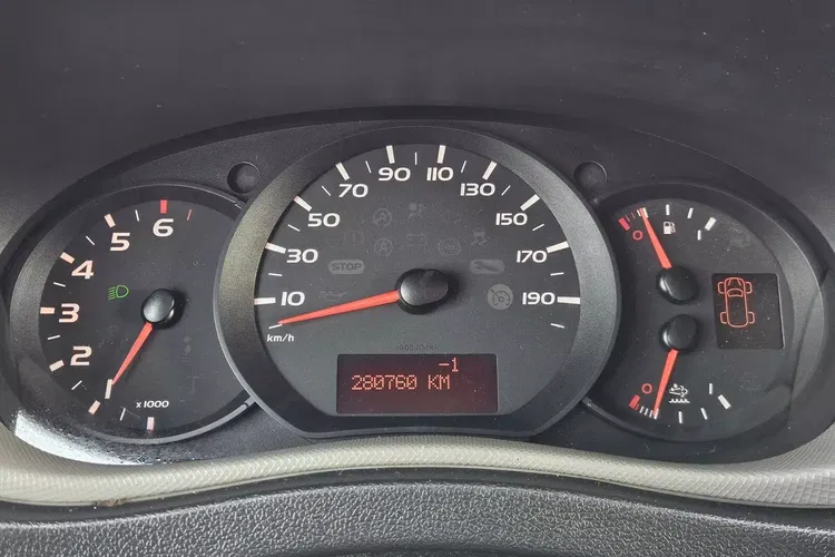 Renault Master Kontener 8 ePAL 52999zł NETTO 2.3 dCi/170KM zdjęcie 22