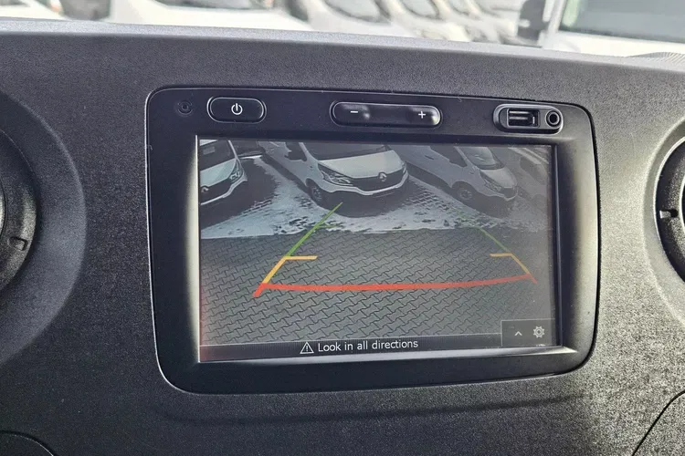 Renault Master Kontener 8 ePAL 52999zł NETTO 2.3 dCi/170KM zdjęcie 24
