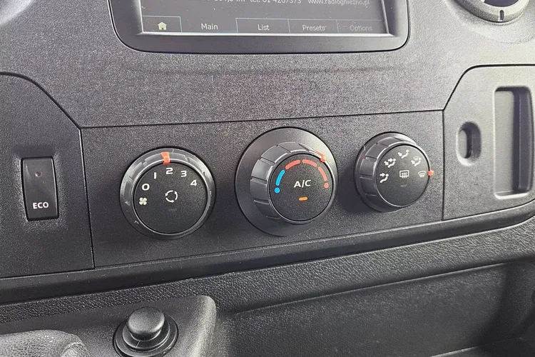 Renault Master Kontener 8 ePAL 52999zł NETTO 2.3 dCi/170KM zdjęcie 26