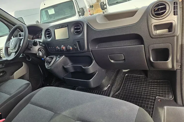 Renault Master Kontener 8 ePAL 52999zł NETTO 2.3 dCi/170KM zdjęcie 28