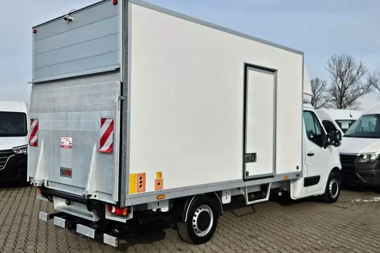 Renault Master Kontener 8 ePAL 52999zł NETTO 2.3 dCi/170KM zdjęcie 7