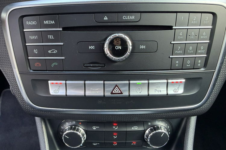 Mercedes A 200 AUTOMAT. ASYSTENT. 1.6 BEN. NISKI PRZEBIEG. PÓŁ-SKÓRA. GRZANE FOTELE zdjęcie 23