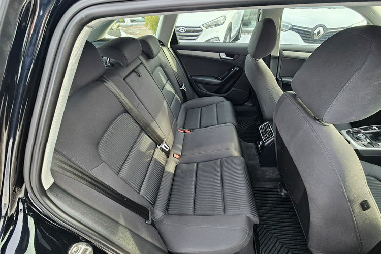 Audi A4 zdjęcie 28