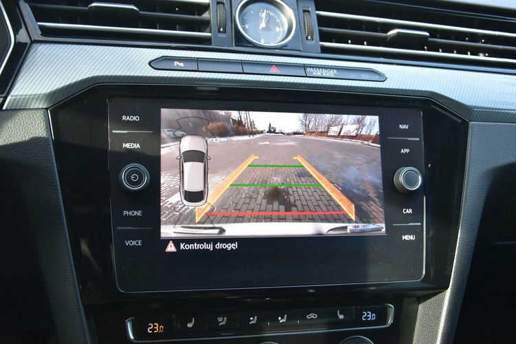 Volkswagen Arteon R-line 2.0TDi DSG 2019r. FullLED Panorama Kamera Virtual el klapa zdjęcie 18