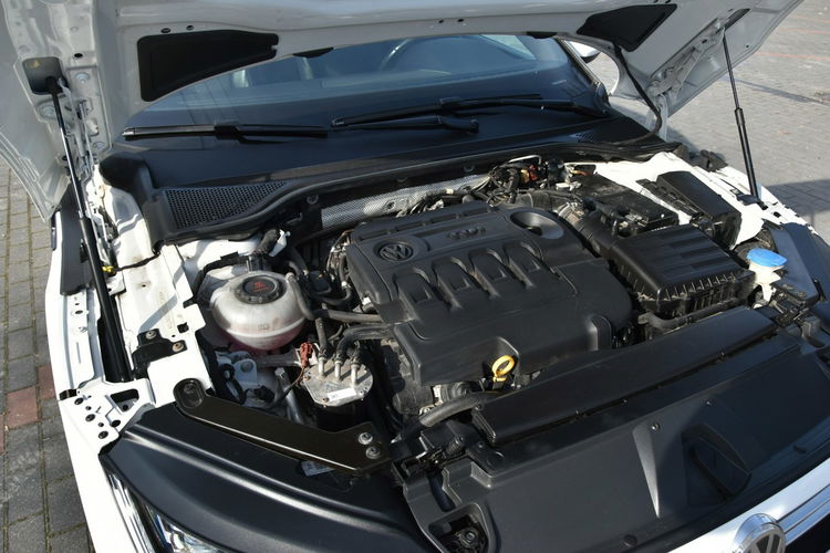 Volkswagen Arteon R-line 2.0TDi DSG 2019r. FullLED Panorama Kamera Virtual el klapa zdjęcie 32