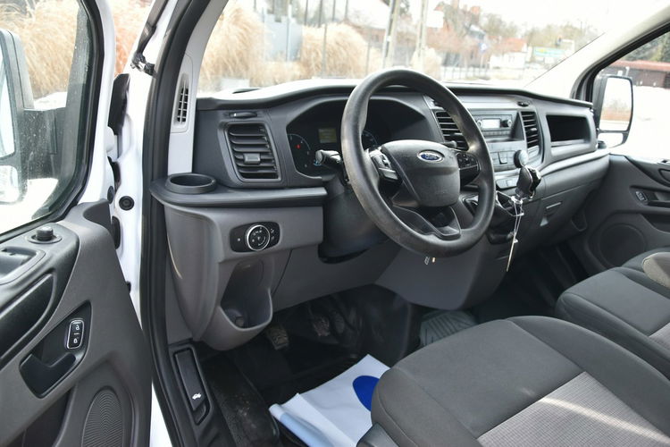 Ford Transit Custom 2.0TDCi 105KM 2019r. Klima Tempomat FV23 nowy rozrząd, olej zdjęcie 12