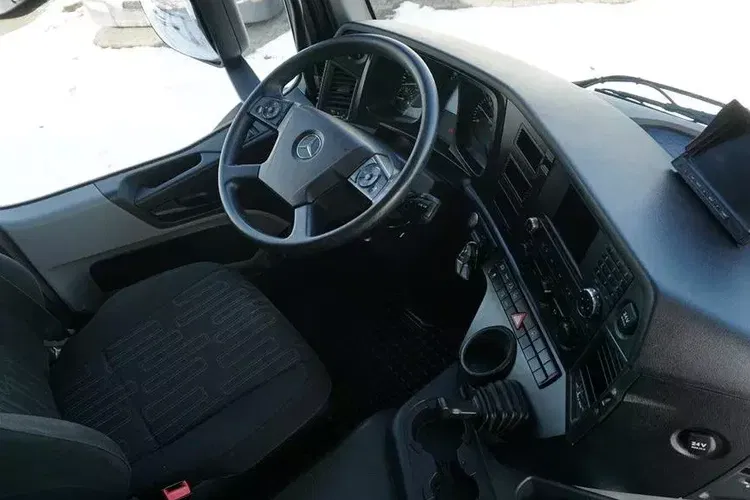 Mercedes / ANTOS / 1830 / EURO 6 / KONTENER + WINDA / 19 PALET zdjęcie 13