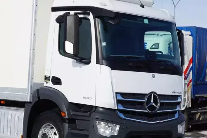 Mercedes / ANTOS / 1830 / EURO 6 / KONTENER + WINDA / 19 PALET zdjęcie 23