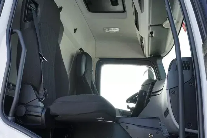 Mercedes / ANTOS / 1830 / EURO 6 / KONTENER + WINDA / 19 PALET zdjęcie 8