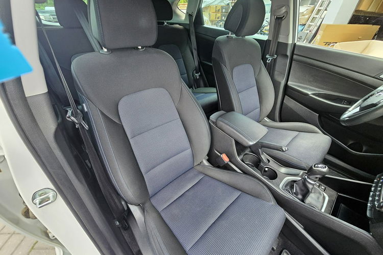 Hyundai Tucson Nawigacja, kamera, grzane fotele i kierownica, serwis zdjęcie 9