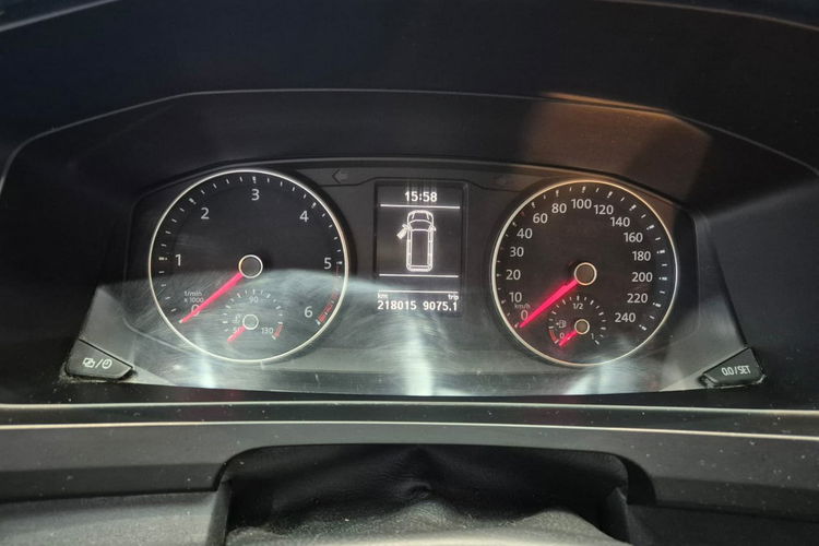 Transporter Volkswagen TRANSPORTER T6 LONG / 4X4 / MANUAL / EURO6 / 4MOTION zdjęcie 30