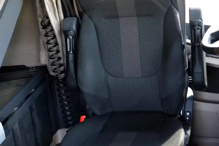 DAF XG+ 530 / ZF INTARDER / KLIMA POST. / FULL LED / ALUFELGI / zdjęcie 37