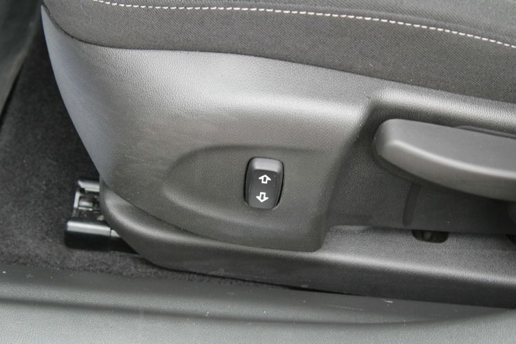 Opel Insignia Sports Tourer Salon Polska netto 54 390 PLN Gwarancja zdjęcie 19