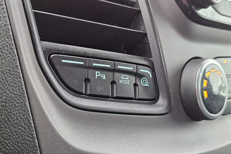 Ford transit L3H2 84999zł NETTO Brygadówka 6 osób 2.0TdCi/170KM zdjęcie 29