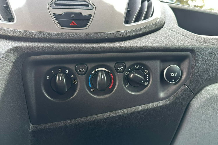 Ford Transit 2014 2.2 160KM L3H2 Brygadówka 6osobowy Klimatyzacja Hak zdjęcie 10