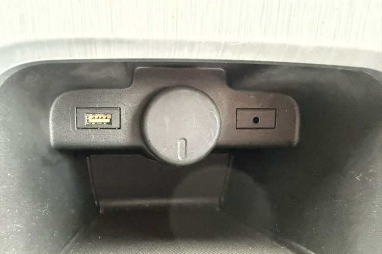 Opel Astra GTC, PDC 2x, Podgrz. fotele, Ele szyby, Ele lusterka, 2 kpl. kół zdjęcie 22